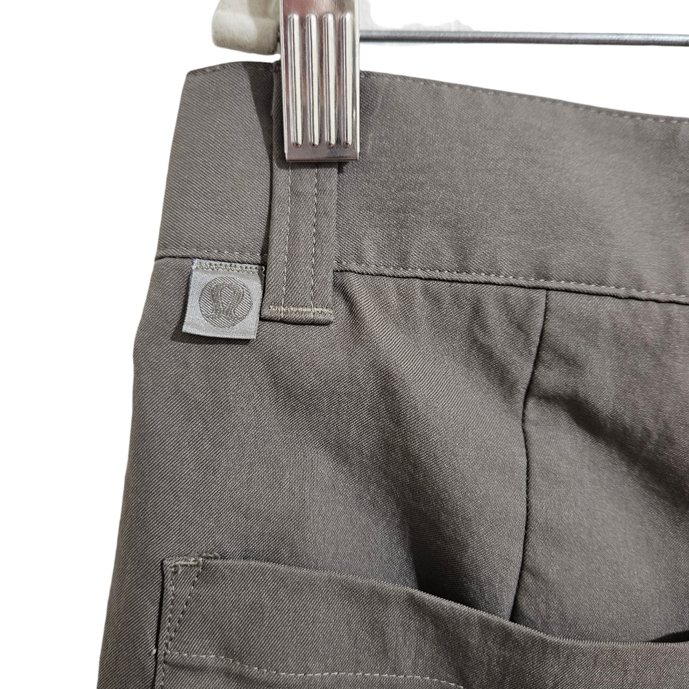 Lululemon Relaxed-Tapered Smooth Twill Trouser 32 - Picture 10 of 16